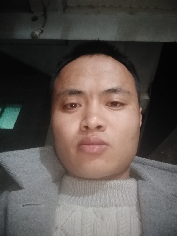 小磊的第一张照片--凤庆残疾人相亲网